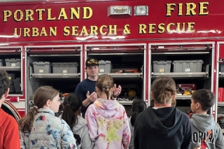 Children visiting Portland Fire Urban Search and Rescue